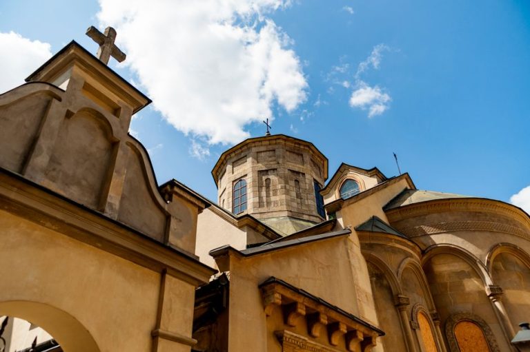 Кафедральний собор Львова: історія і відвідування — Кафедральний собор Львова: історія та як його відвідати