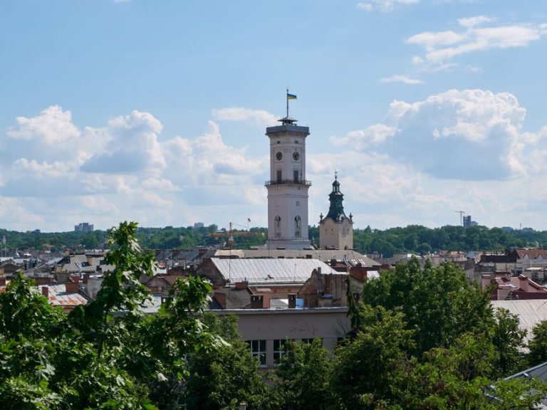 Ратуша Львова: варто піднятись на вежу — Вежа Ратуші Львова: чи варто підніматись нагору