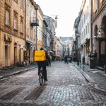 Служби доставки їжі у Львові: як це працює — Доставка їжі у Львові: як влаштована ця система