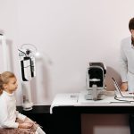 Оптики Львова: як обрати клініку для перевірки зору — Як обрати оптику у Львові для перевірки зору