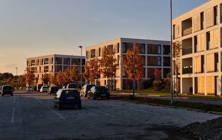Парковка біля новобудов Львова: на що звернути увагу — Парковка біля новобудов Львова: на що звернути увагу